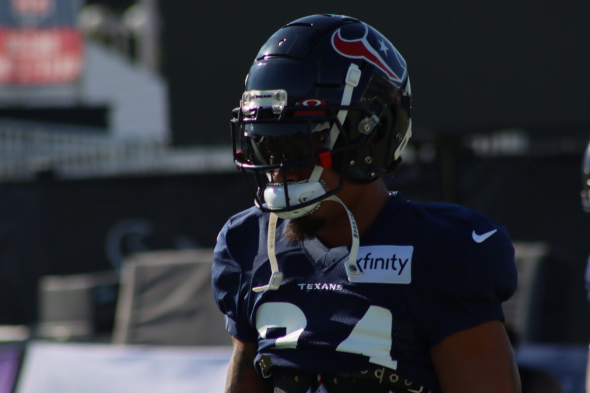 WATCH: Texans CB Derek Stingley grabs interception in joint practice with Dolphins
