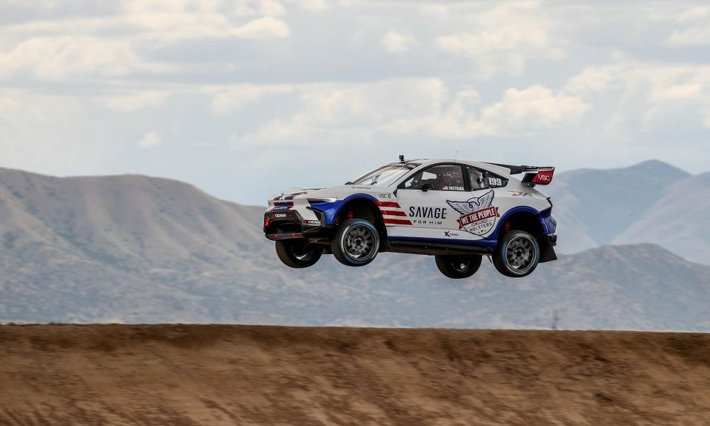 Pastrana resists Kevin Eriksson pressure to take Nitrocross win in Utah