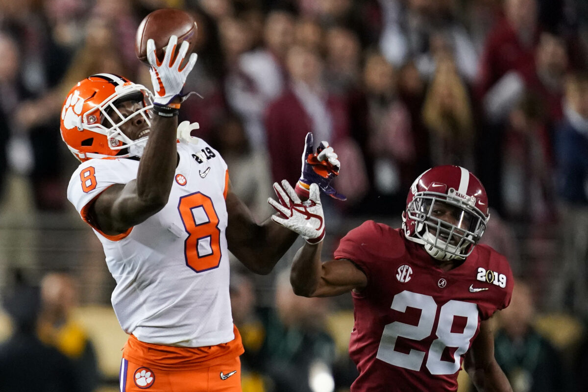 WATCH: Chiefs WR Justyn Ross makes preposterous one handed touchdown catch