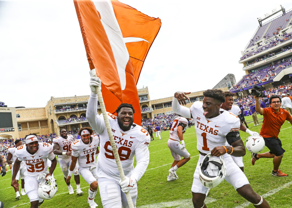 Texas Longhorns depth chart projection ahead of fall camp