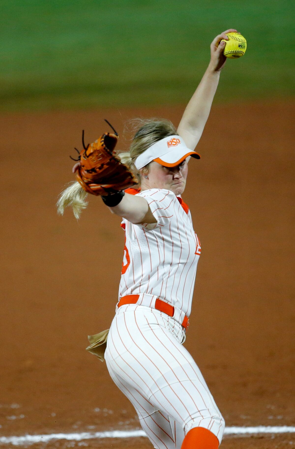 Oklahoma State pitcher Kelly Maxwell to join the Oklahoma Sooners per report