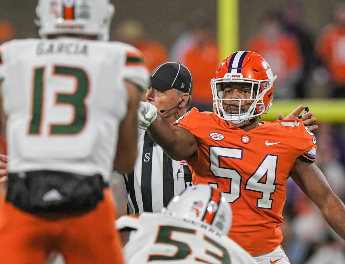 Clemson LB, Trotter Jr., named to Walter Camp Watchlist