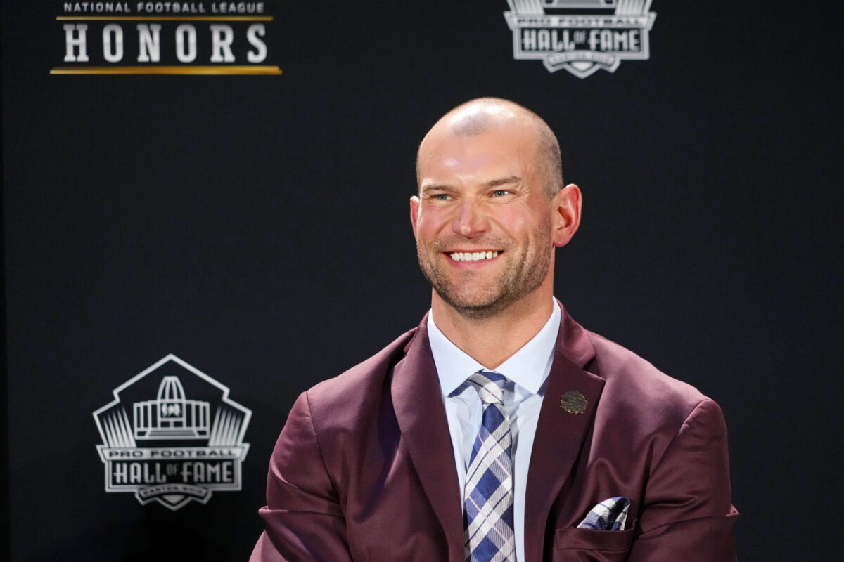 Joe Thomas talks Hall of Fame, and shares his all-time NFL offensive line