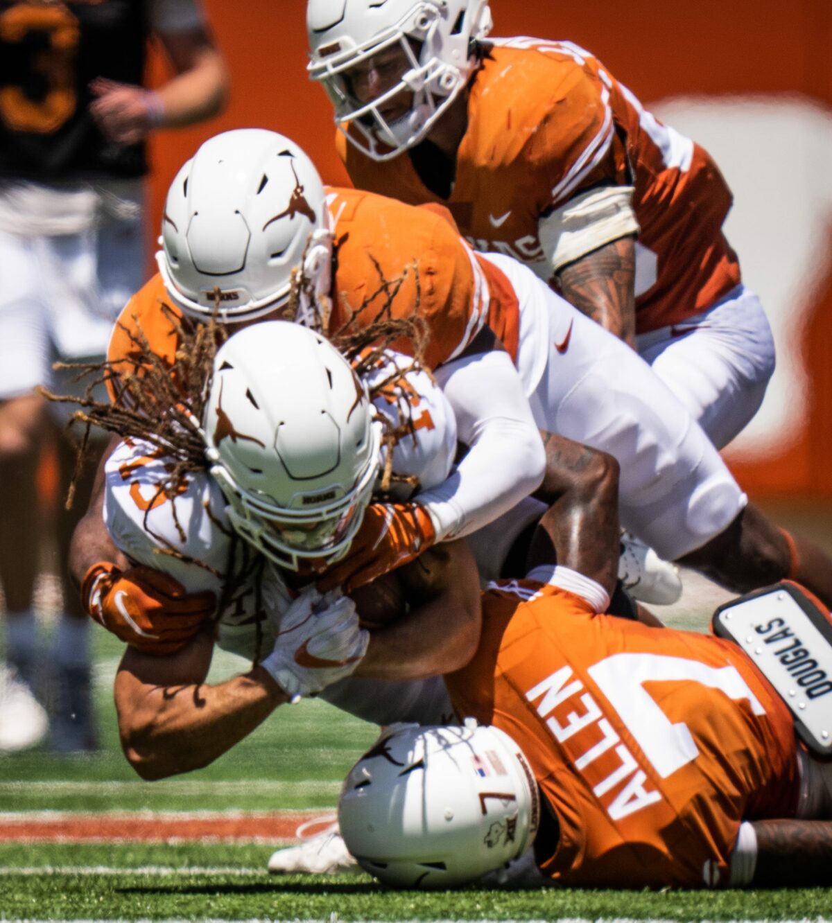 Offseason Update: Texas banged up but impressing 20 days out