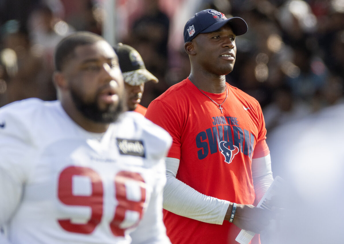 Texans special teams coach Frank Ross says DeMeco Ryans excels at connection