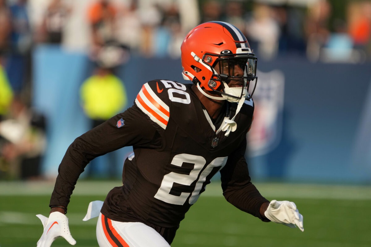 Browns waive CB Chris Westry