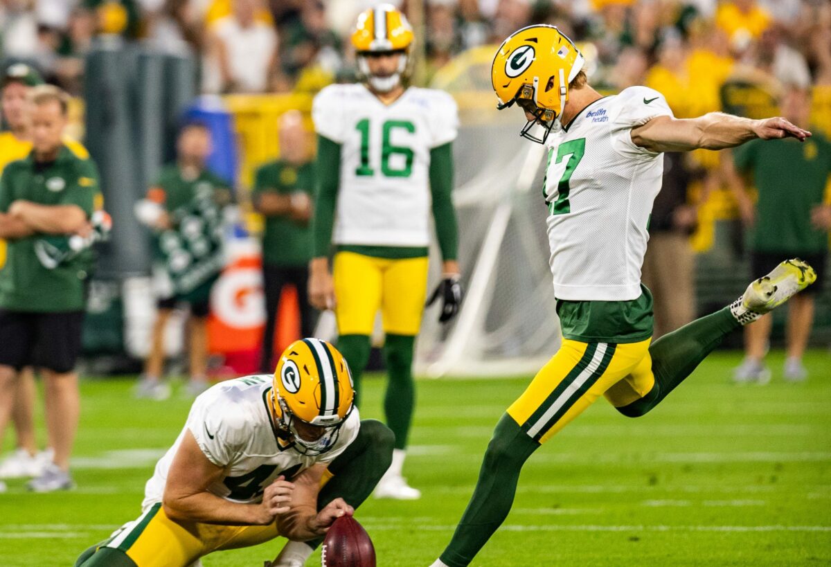 Packers rookie K Anders Carlson bounces back during Family Night