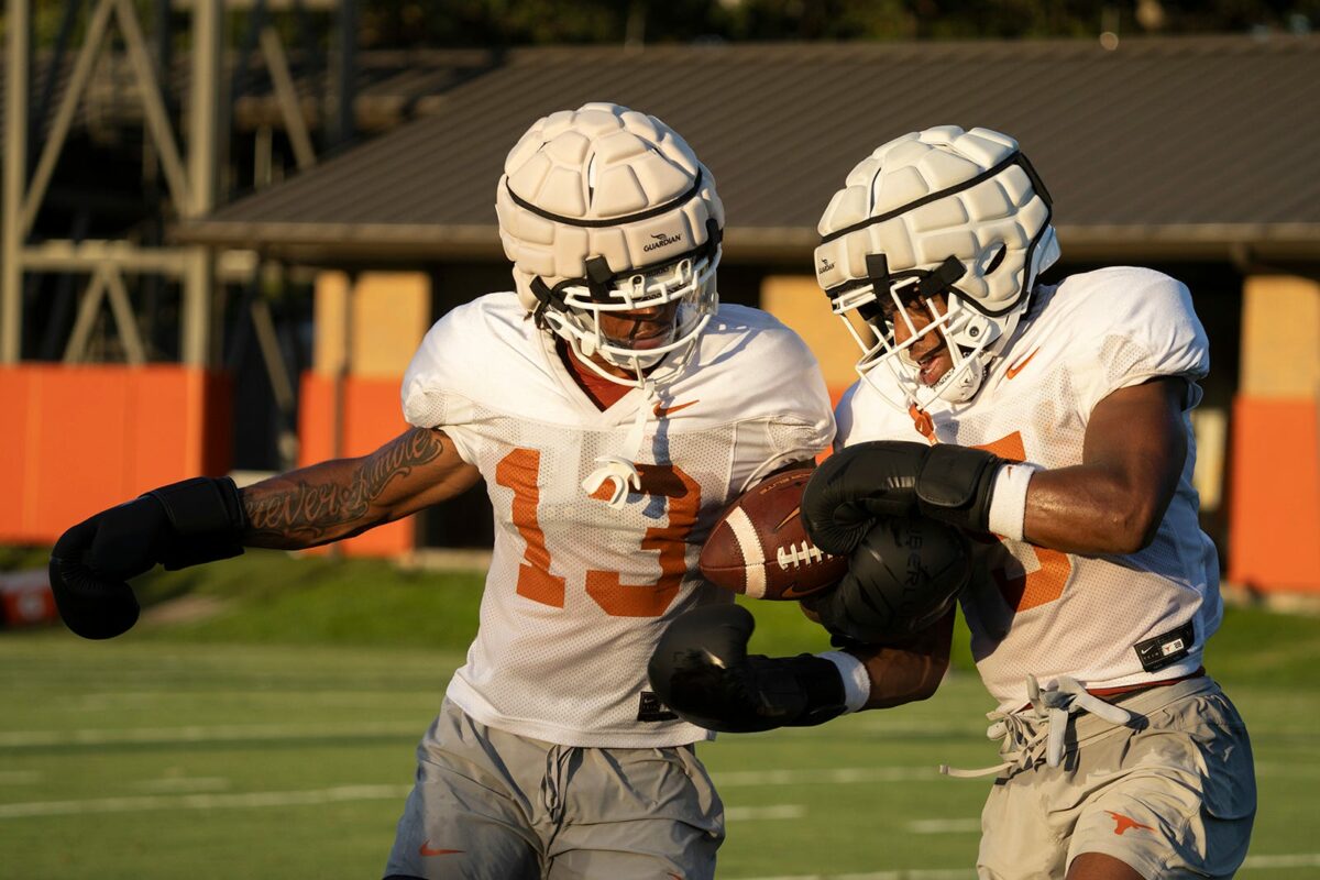 Texas training staff was key in injury prevention this offseason