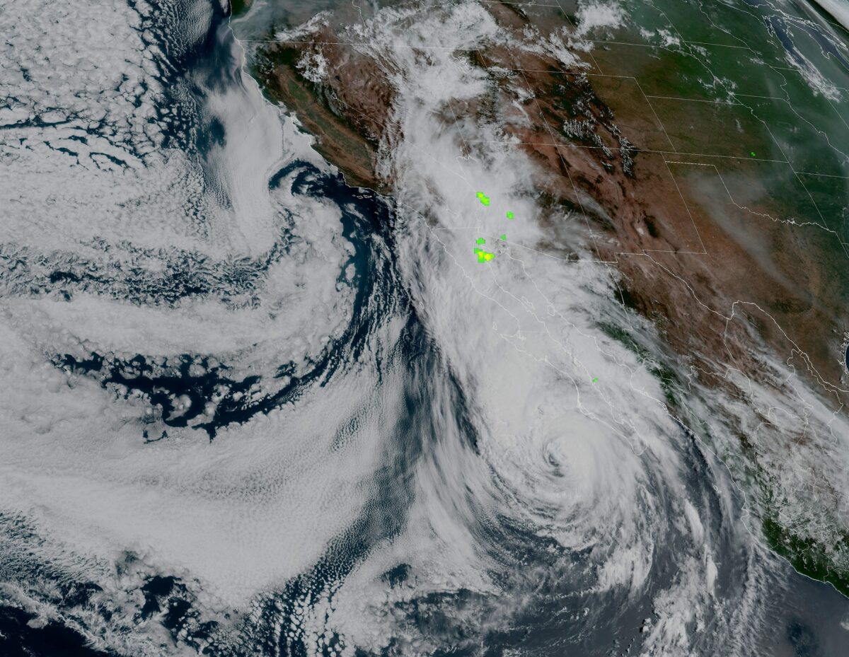 First images of Hurricane Hilary making landfall in Baja California
