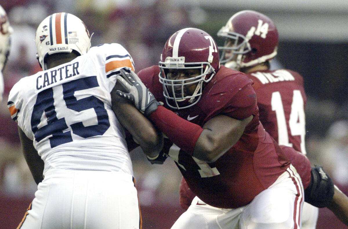 Former Alabama All-American OT Andre Smith to join HS coaching staff in Alabama