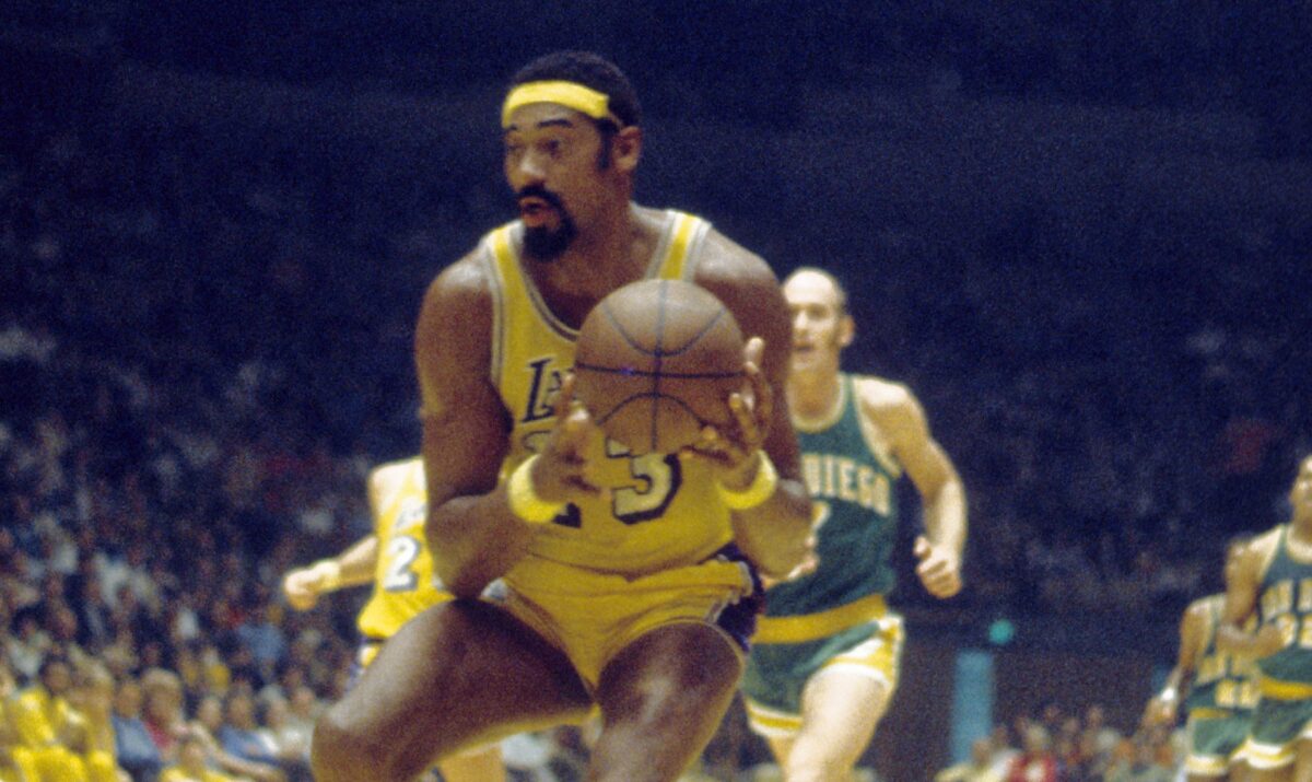 1972 Wilt Chamberlain game-worn jersey expected to auction for $4 million