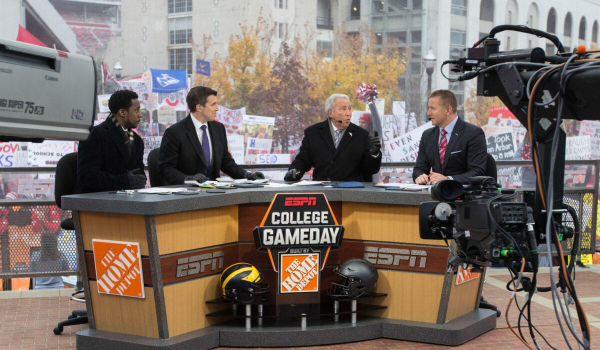 ESPN’s ‘College GameDay’ picks Week 0 games plus College Football Playoff picks and more