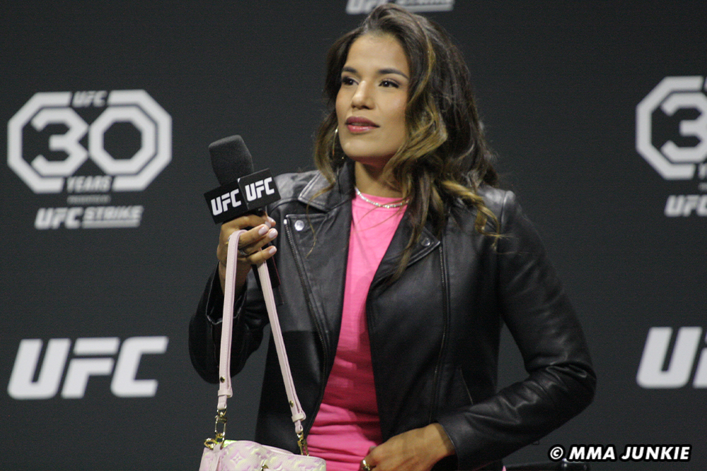Julianna Peña blasts Mayra Bueno Silva after failed drug test: ‘You had to cheat in order to get it done’