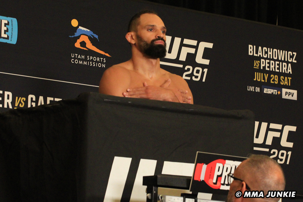 Michel Pereira heading back to middleweight vs. Marc-Andre Barriault after UFC 291 weight miss
