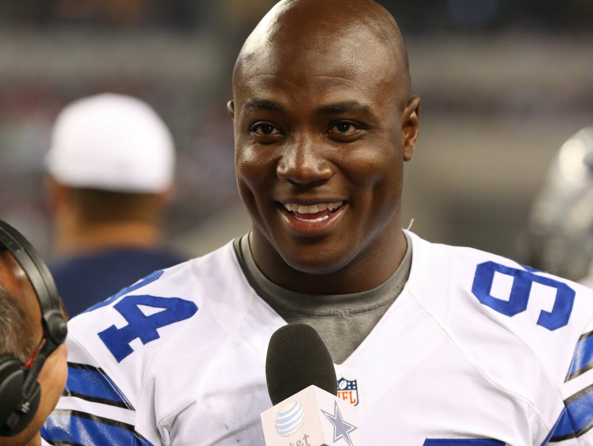 WATCH: Cowboys great DeMarcus Ware sings national anthem at Hall of Fame Game