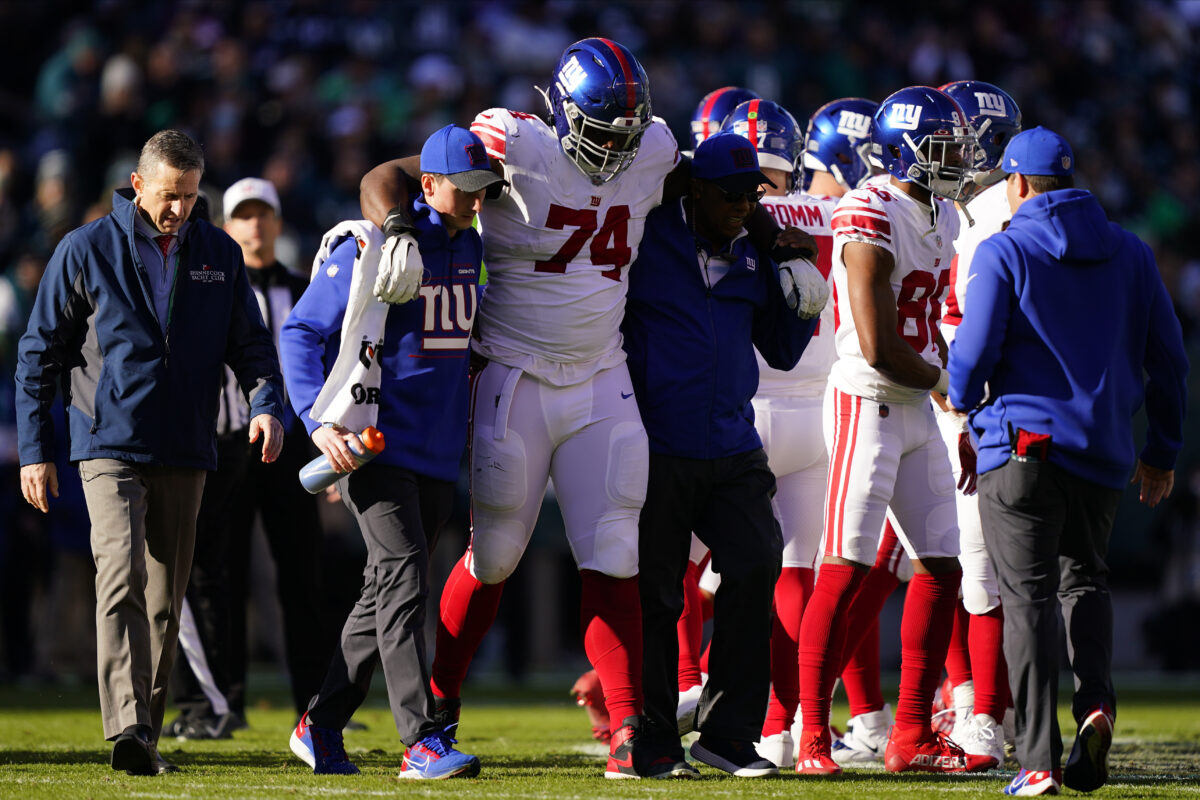 Giants’ Matt Peart goes for MRI as injuries at tackle mount