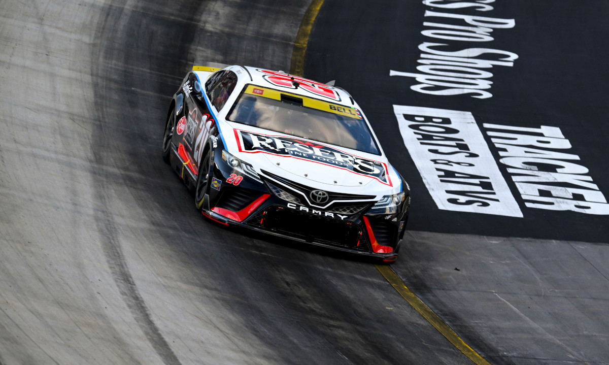 Another week, another pole for Bell at Bristol
