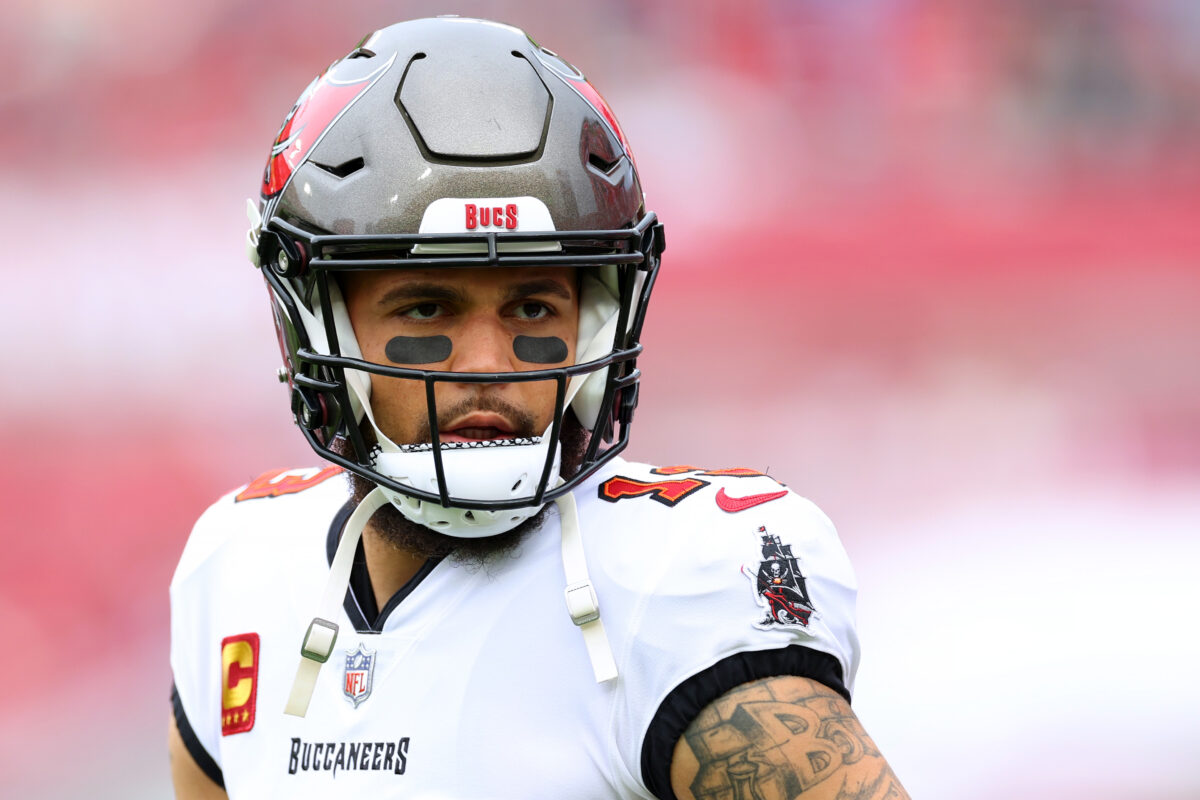 Miles Sanders pitches Bucs WR Mike Evans on joining Panthers