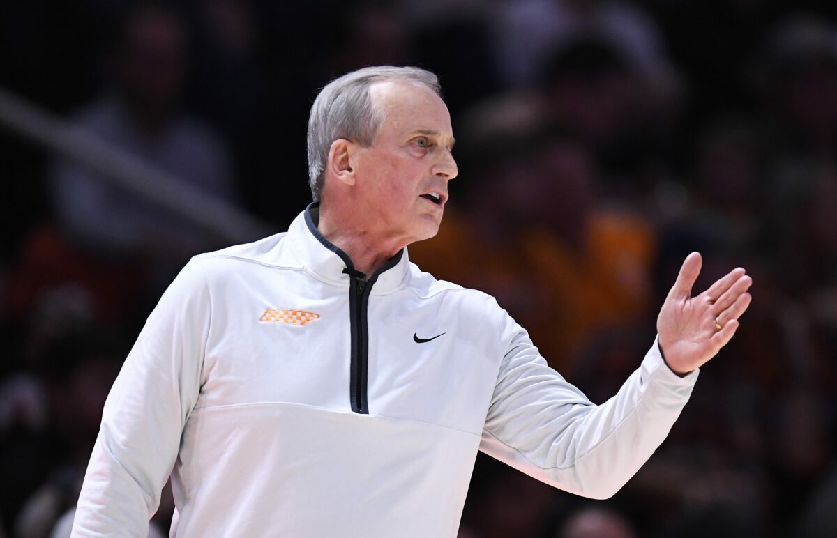 Tennessee extends Rick Barnes’ contract