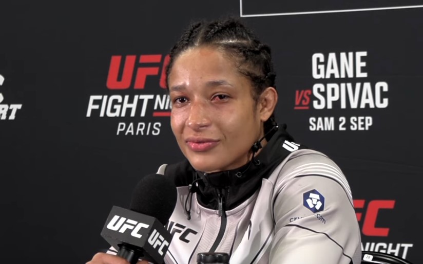 Jacqueline Cavalcanti reacts to getting eye poked in both eyes at UFC Fight Night 226