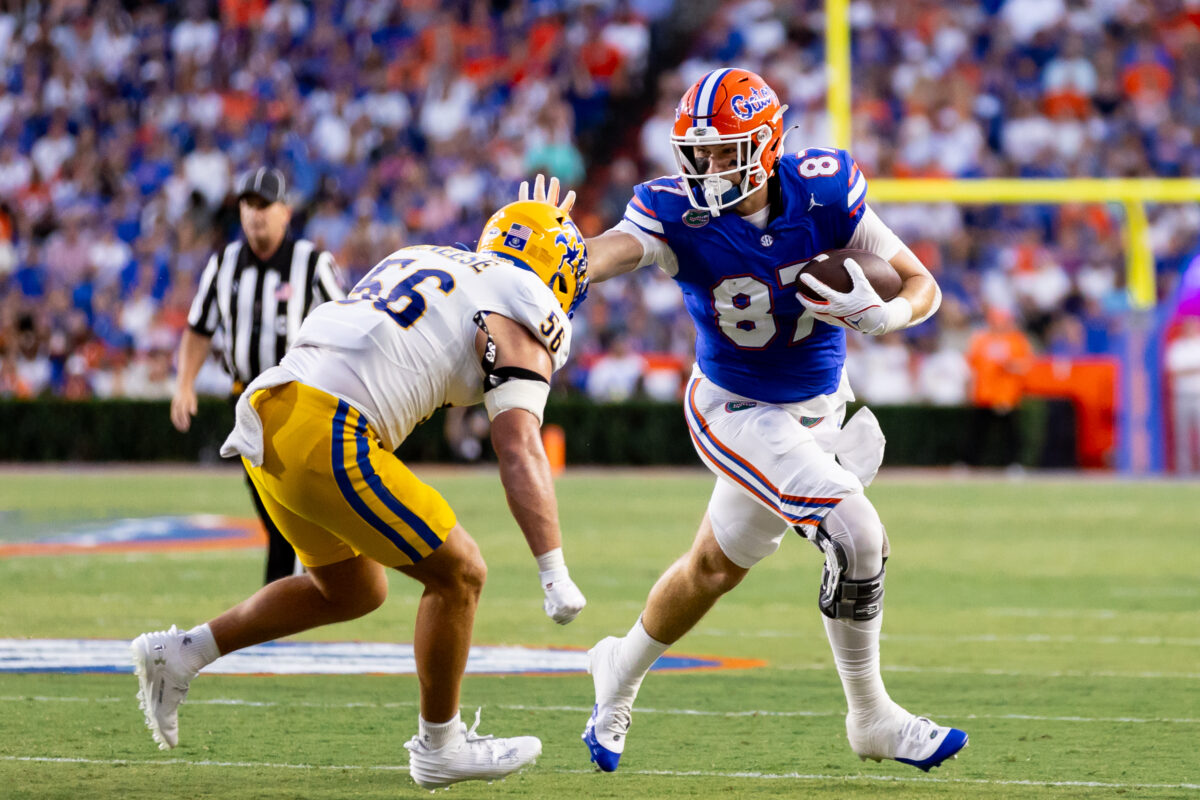 Florida inches up in CBS Sports’ re-rank after Week 2 win over McNeese St.