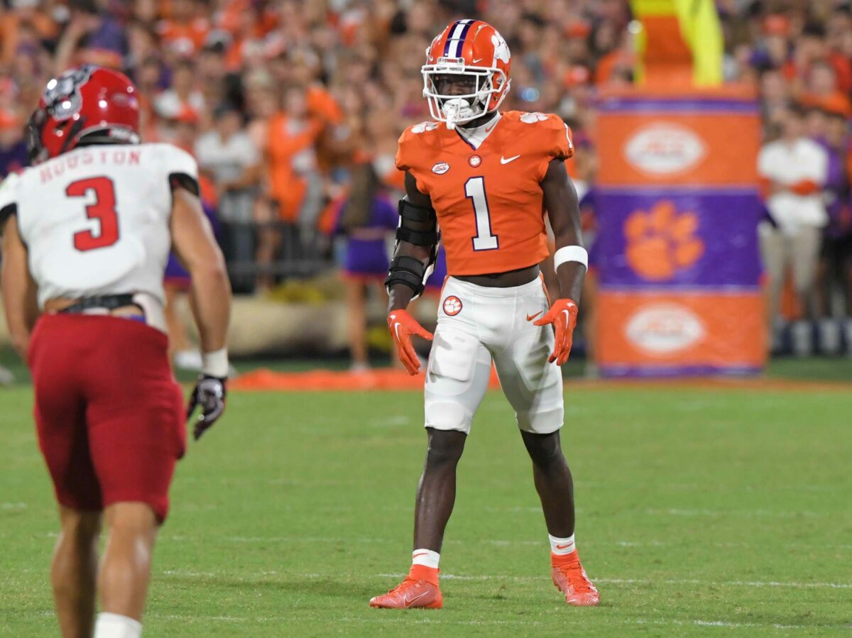 Swinney gives an injury update on two Clemson starters ahead of Florida State