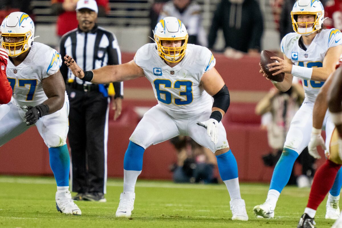 Chargers’ Corey Linsley to be placed on injured reserve