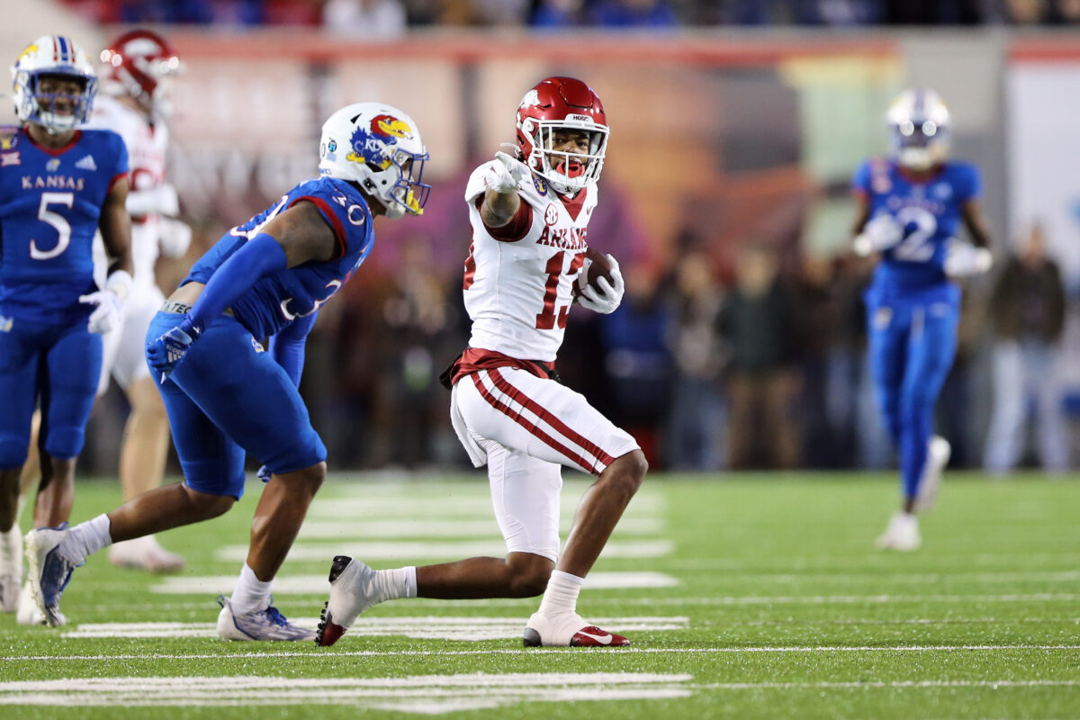 Watch: Arkansas needs just two plays to open season with a touchdown