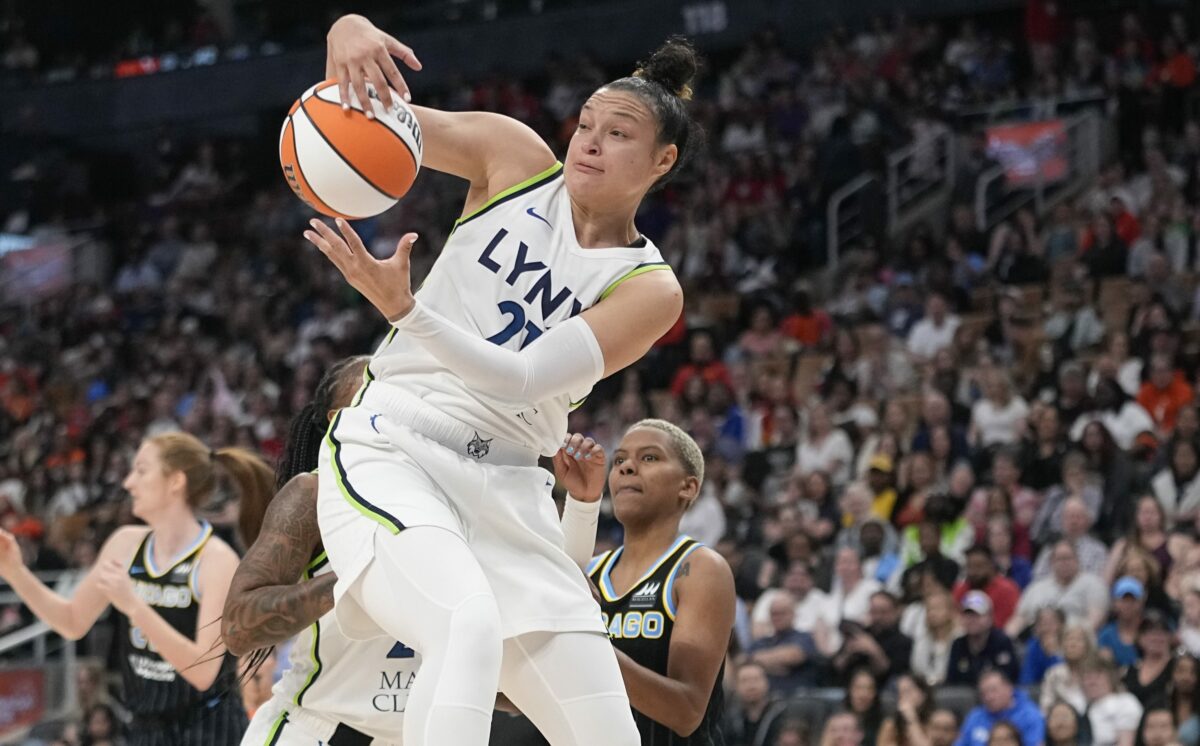 Connecticut Sun at Minnesota Lynx Game 3 odds, picks and predictions