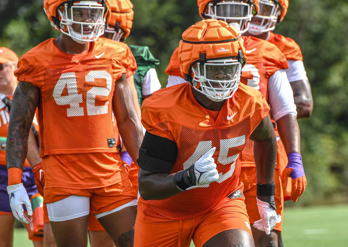 Clemson defensive lineman out for season after surgery