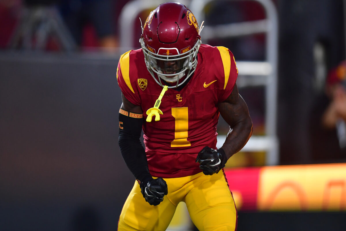 Zachariah Branch electrifies another USC game with dazzling skill and elite speed