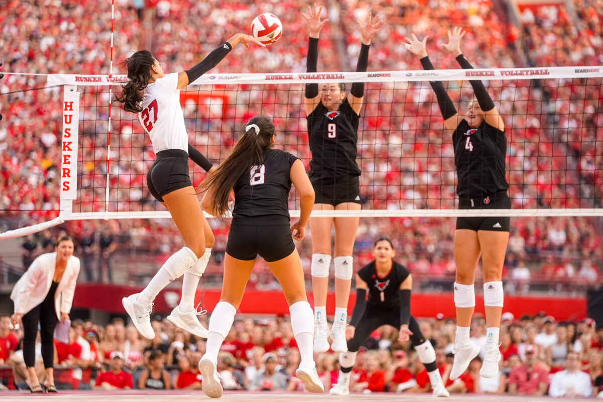 Nebraska volleyball takes down No. 16 Creighton in four sets
