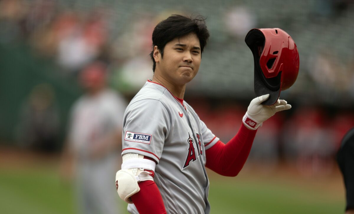 MLB fans laughed at the Angels for using a Shohei Ohtani body double on team photo day
