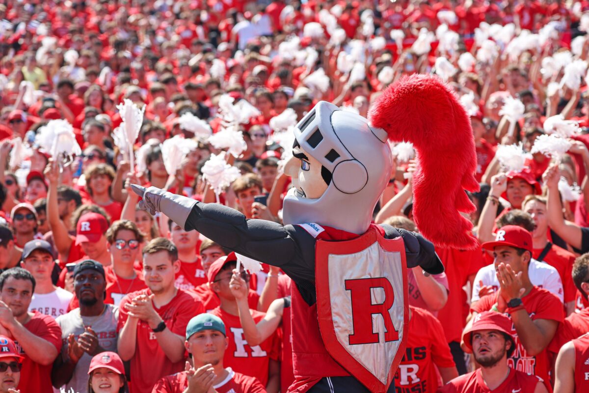 Jersey pride: Rutgers head coach Greg Schiano praises student section and home crowds once again