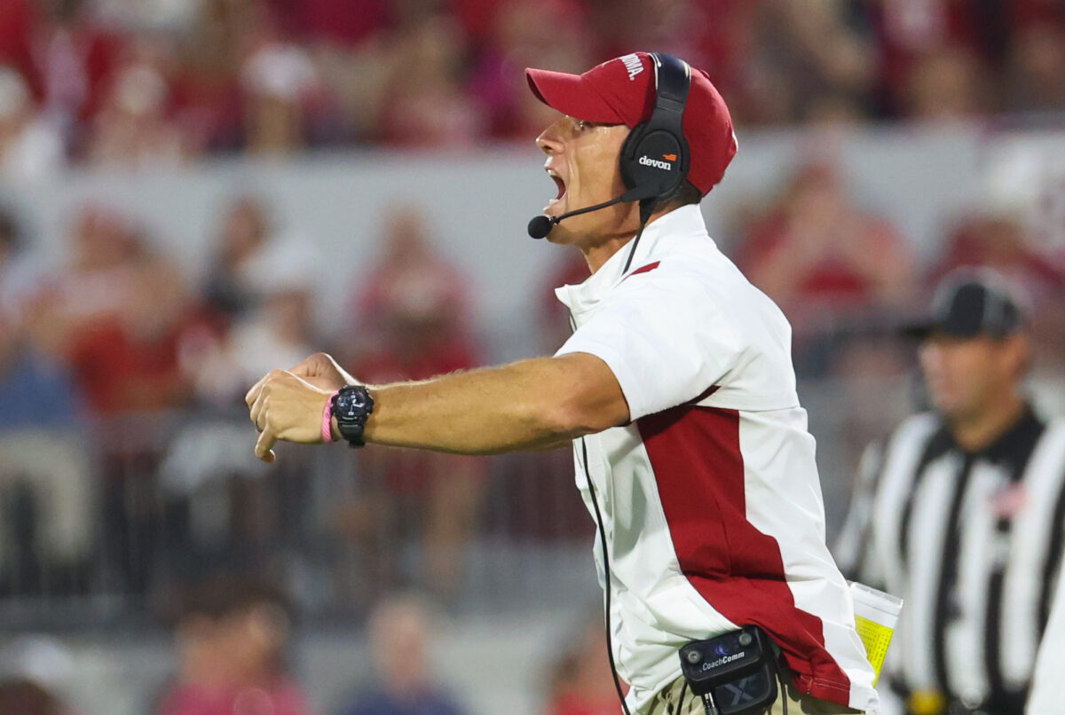 Oklahoma Sooners drop one spot in latest AP Poll; remain a top 20 team