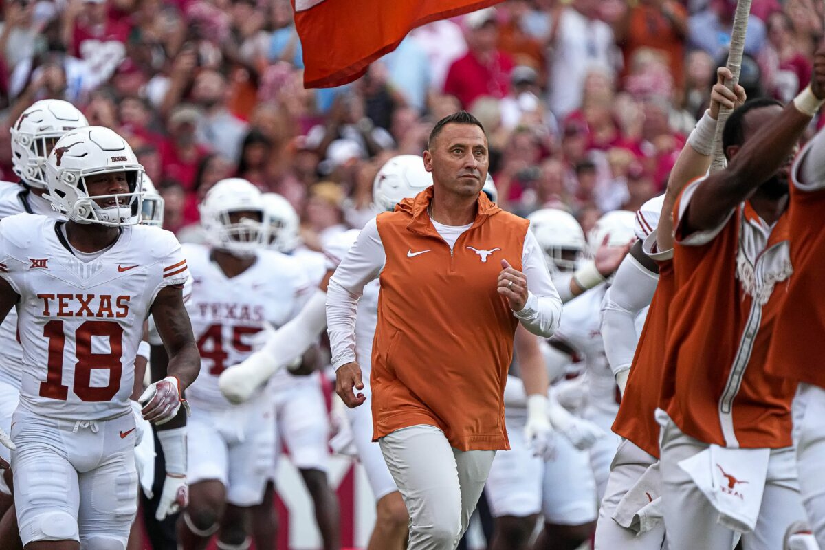 College football analyst believes Texas should be ranked No. 2