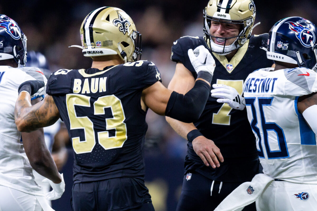 WATCH: Saints linebacker Zack Baun blocks a Titans punt
