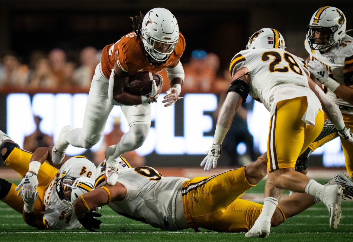 Texas RB Jonathon Brooks stepped up with CJ Baxter sidelined