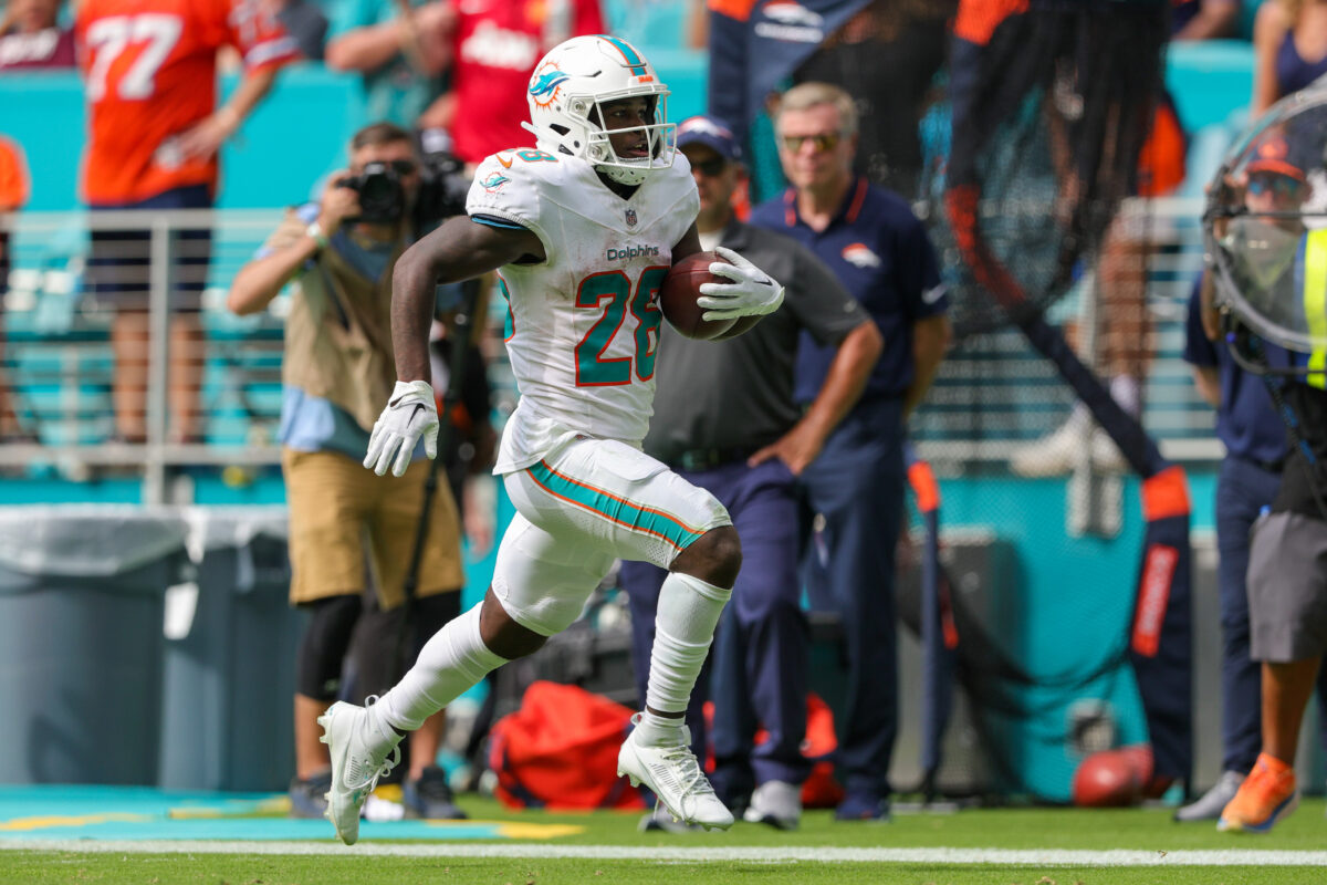 RB De’Von Achane is our Dolphins’ Player of the Game for Week 3