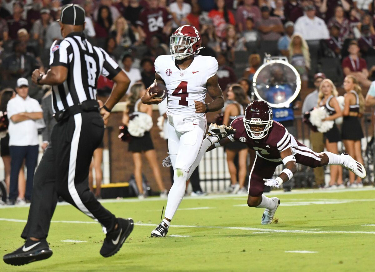 Alabama leads Mississippi State 31-10 at the half in Starkville
