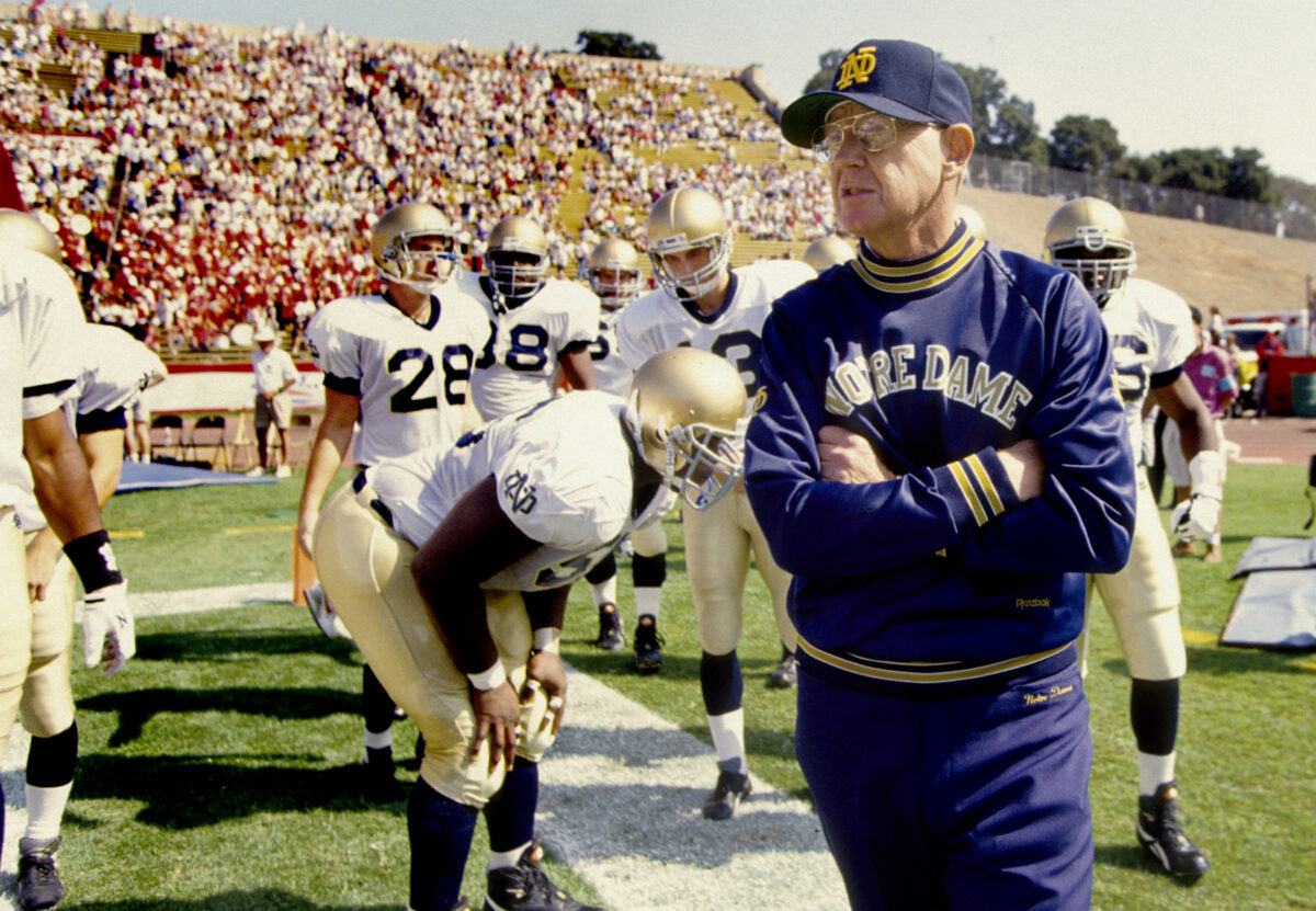 Lou Holtz makes his pick for Notre Dame vs. Ohio State