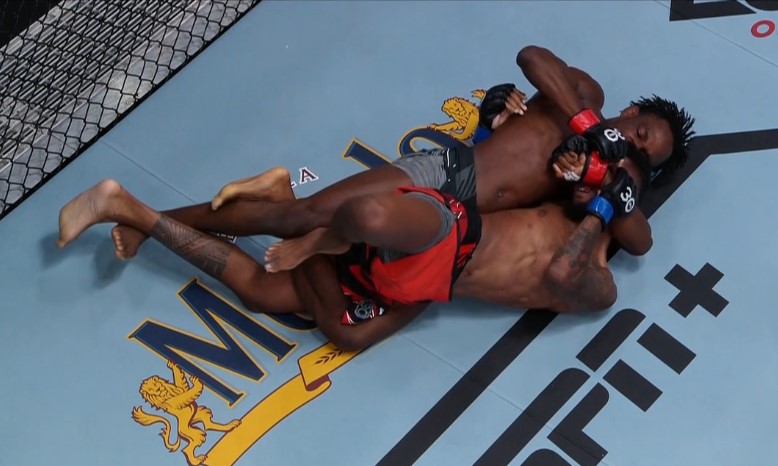 MMA Junkie’s Submission of the Month for August: Da’Mon Blackshear’s ultra-rare twister