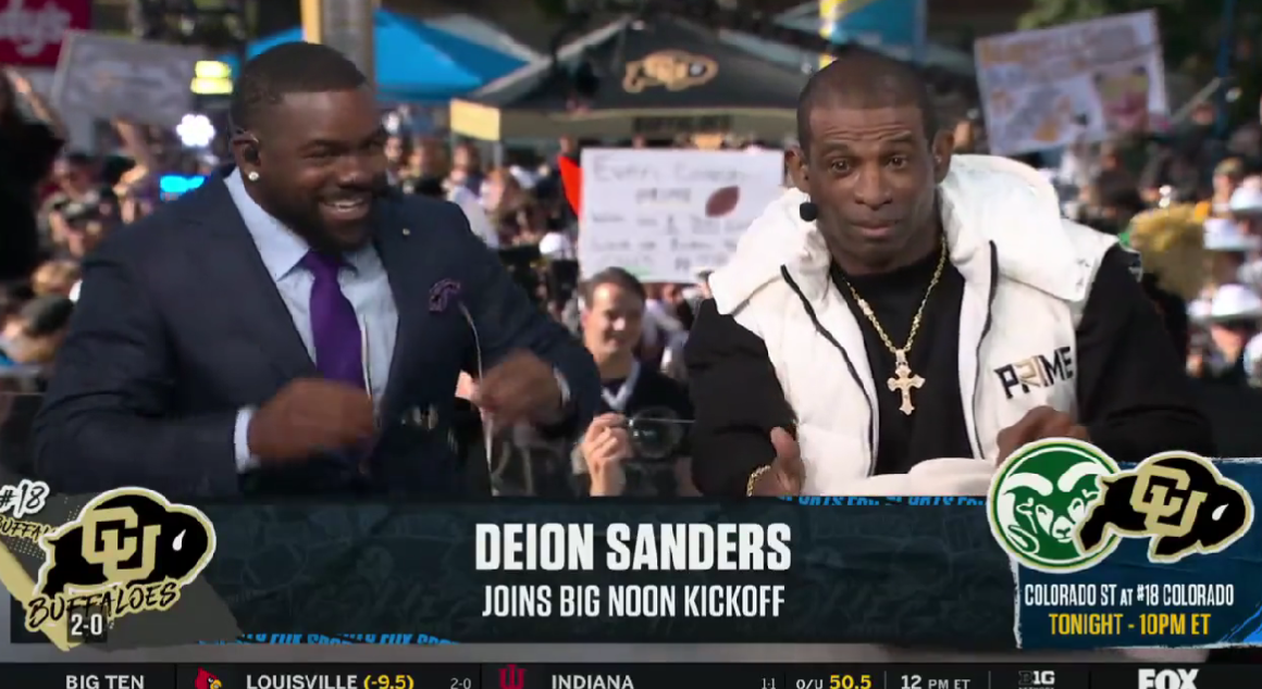 Deion Sanders mercilessly mocked Jay Norvell by taking off hat in a post-game handshake preview