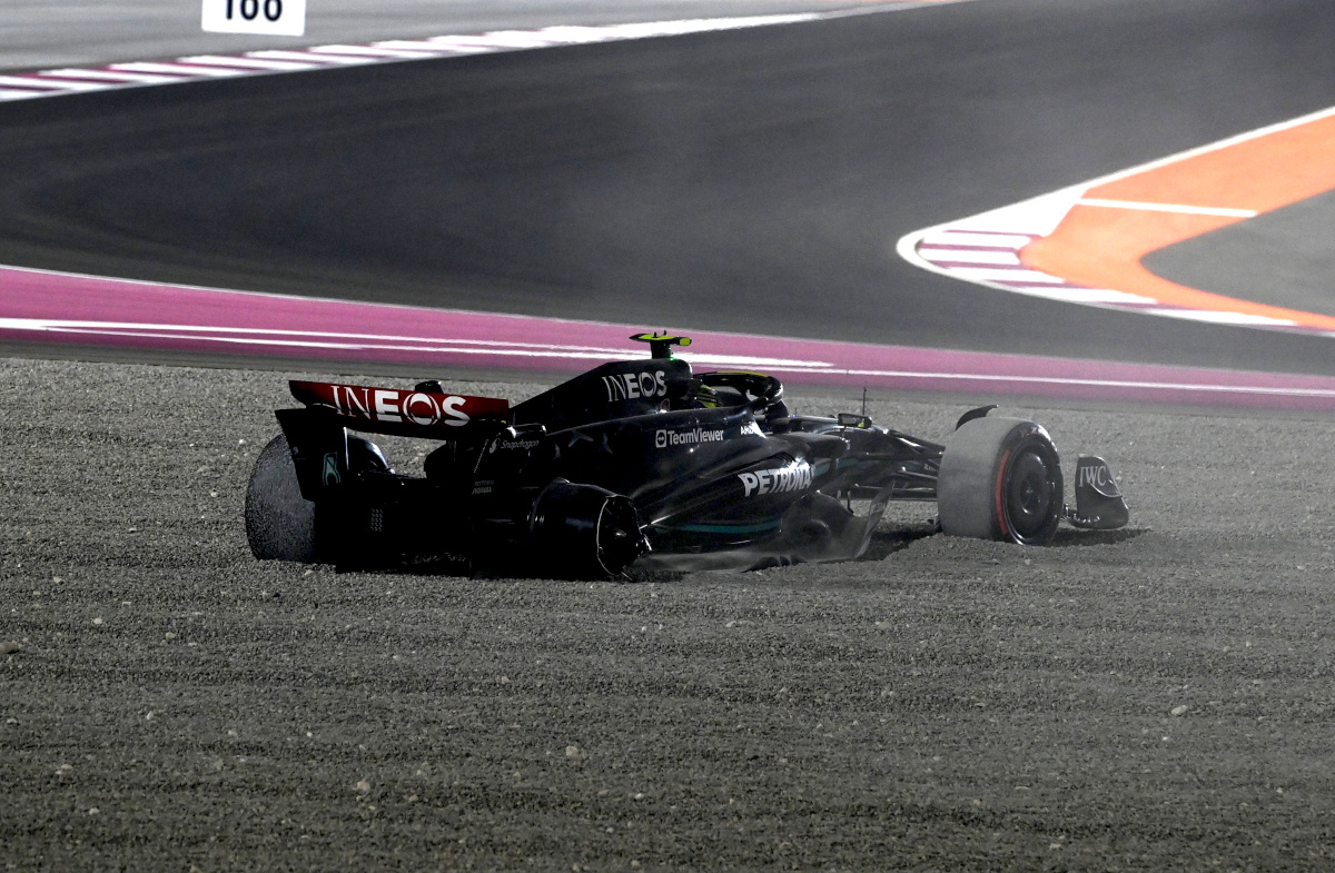 Hamilton shoulders blame for Turn 1 clash with Russell in Qatar