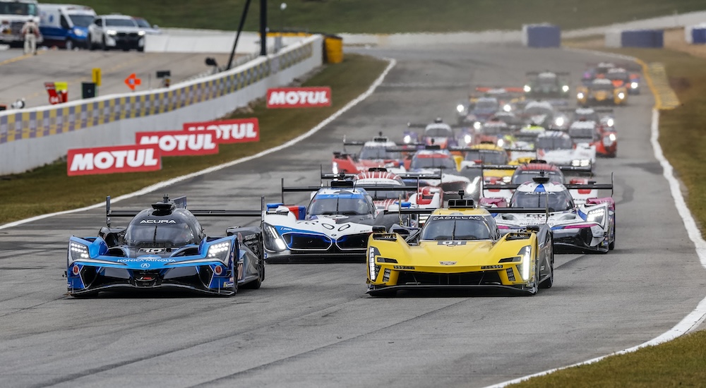 Bourdais leads early at Petit Le Mans, two titles settled