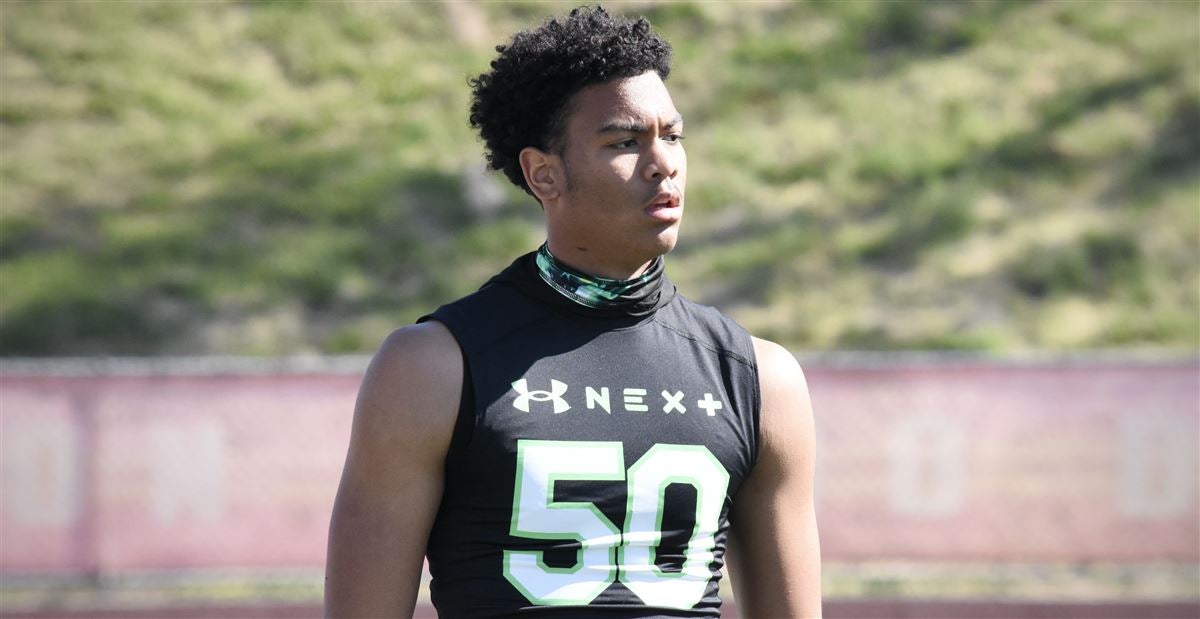 Elijah Rushing, a 5-star defensive end, de-commits from Arizona