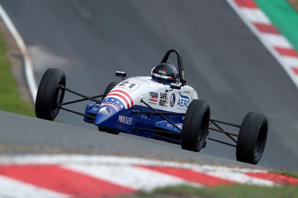 Houk, Sullivan qualify comfortably for Formula Ford Festival semis
