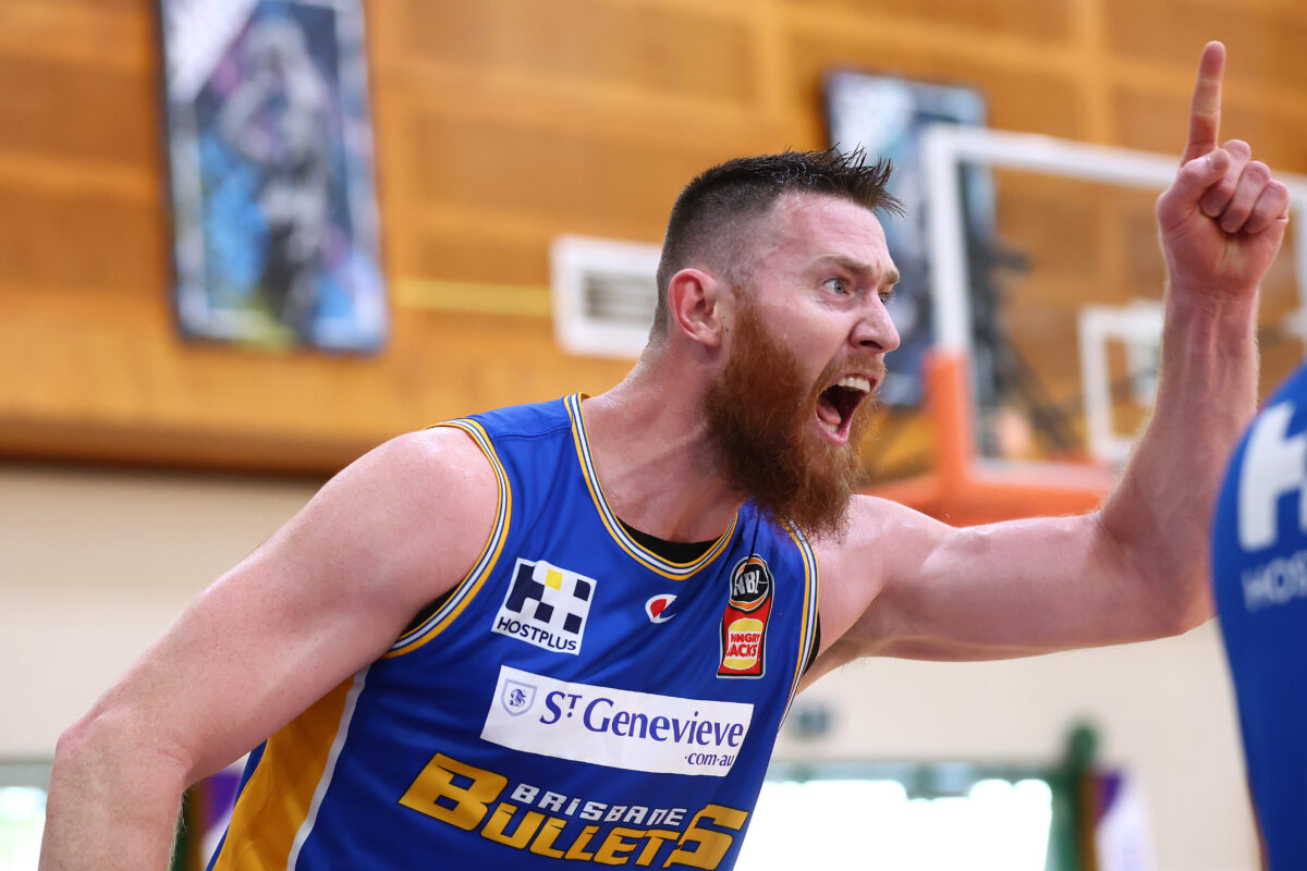 Reacting to former Boston Celtics big man Aron Baynes putting up a 20-20 game in the NBL