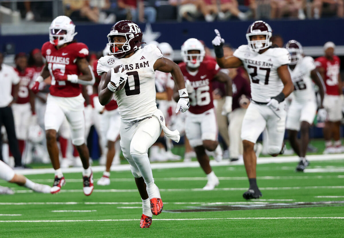 Texas A&M wide receiver Ainias Smith is named SEC Special Teams Player of the Week