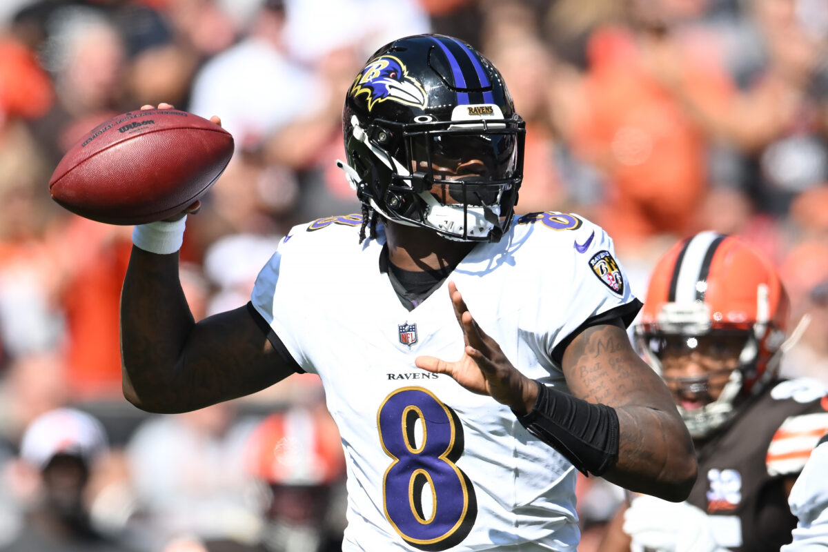 Ravens well-balanced offense too much for Browns